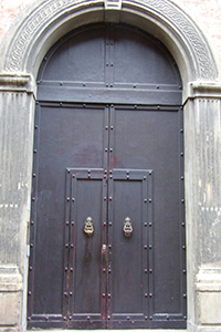 A door in Bologna, Italy