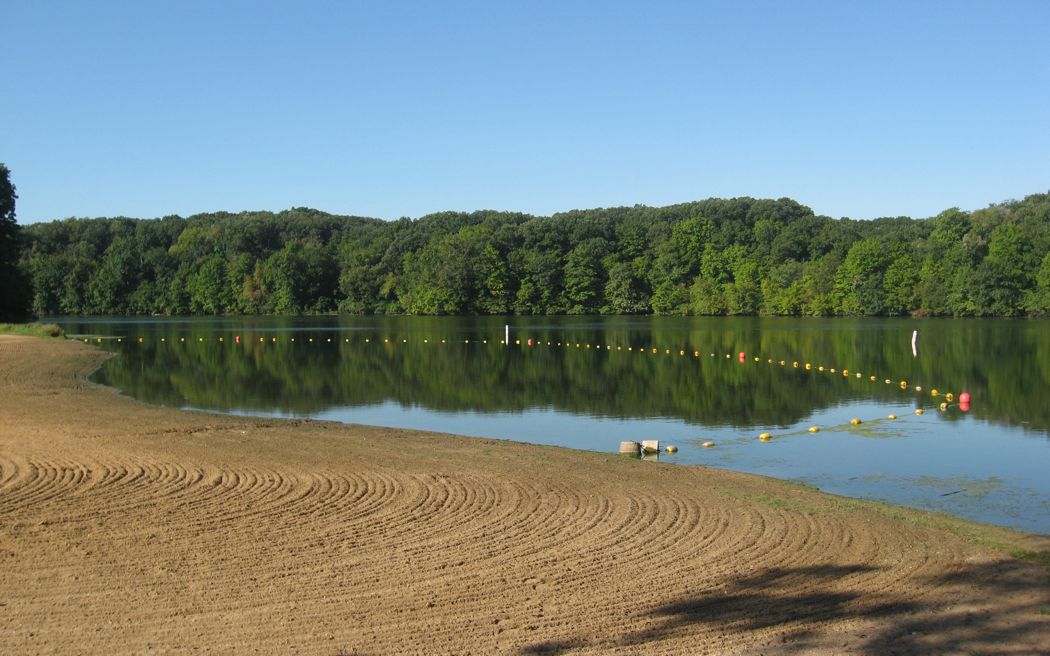 Morning at the lake in Geode State Park